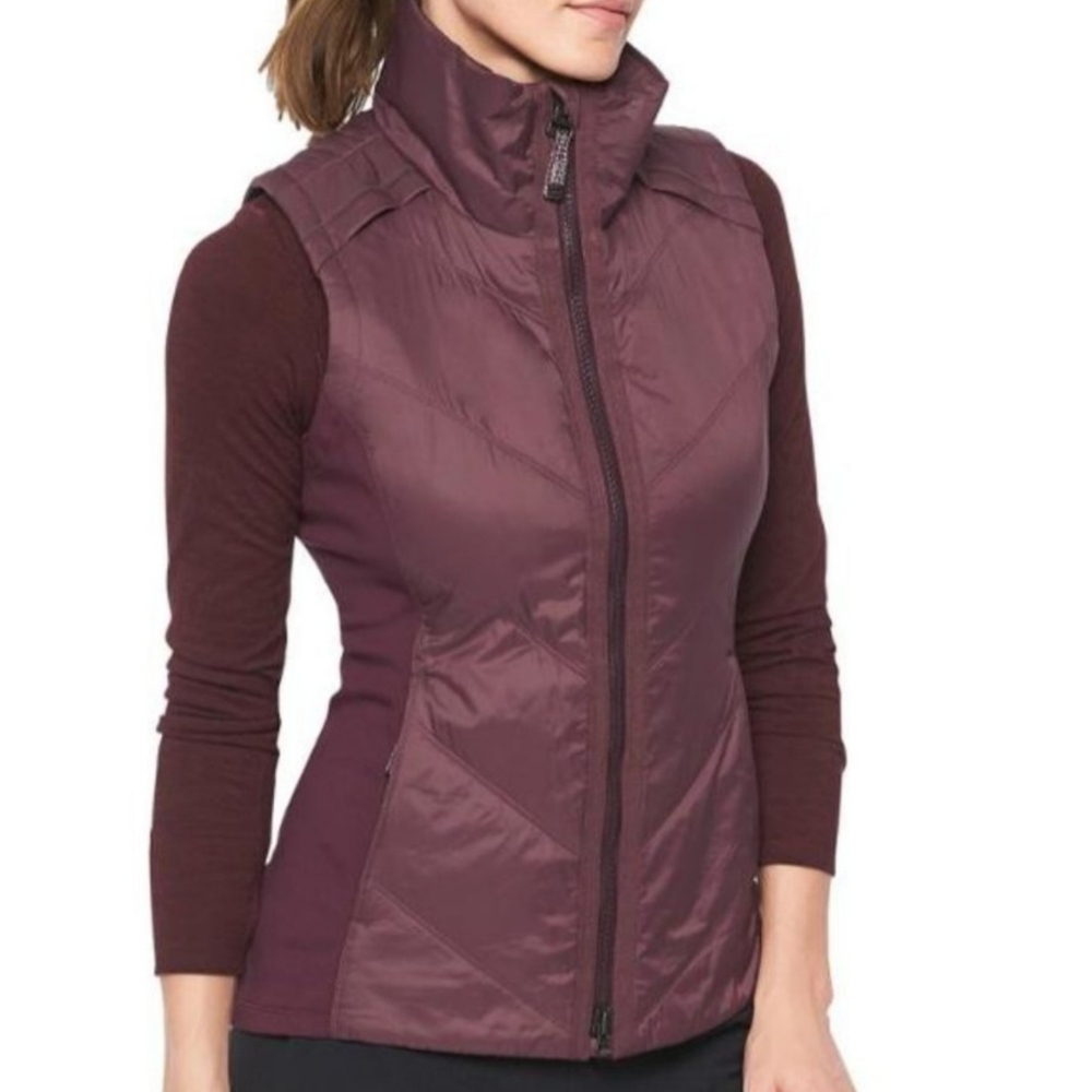 Athleta Rock Ridges XXS Burgundy Puffer Long Vest  PrimaLoft Two Way Zip Pockets